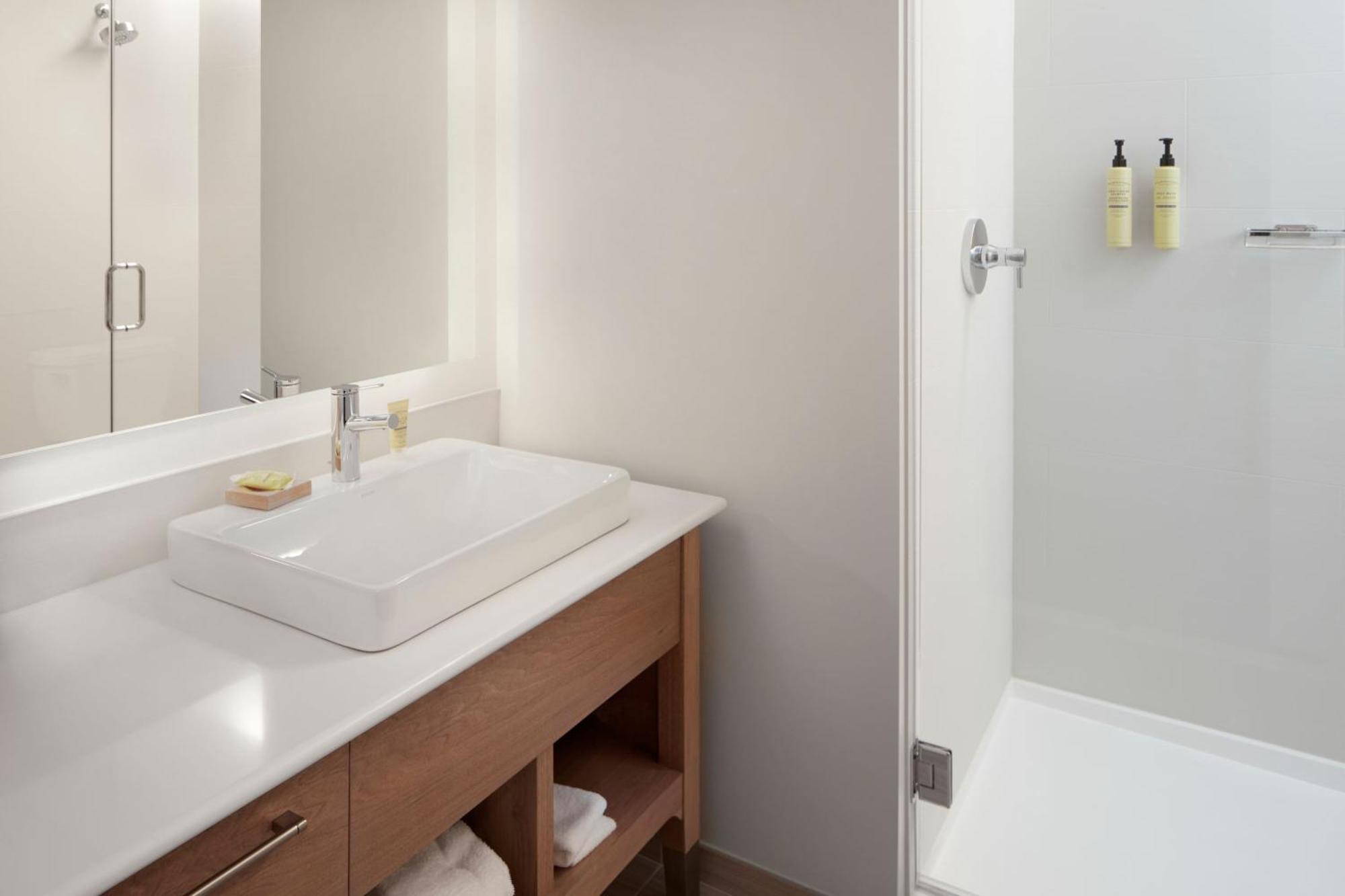 Готель Element Charlotte Uptown Екстер'єр фото